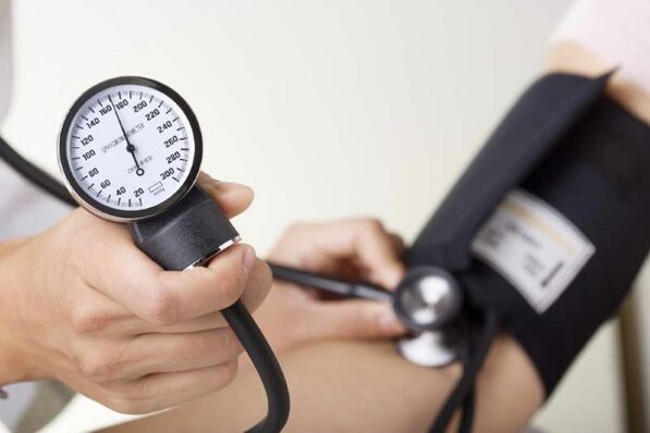 Il est interdit aux personnes souffrant d'hypertension artérielle de suivre un régime paresseux